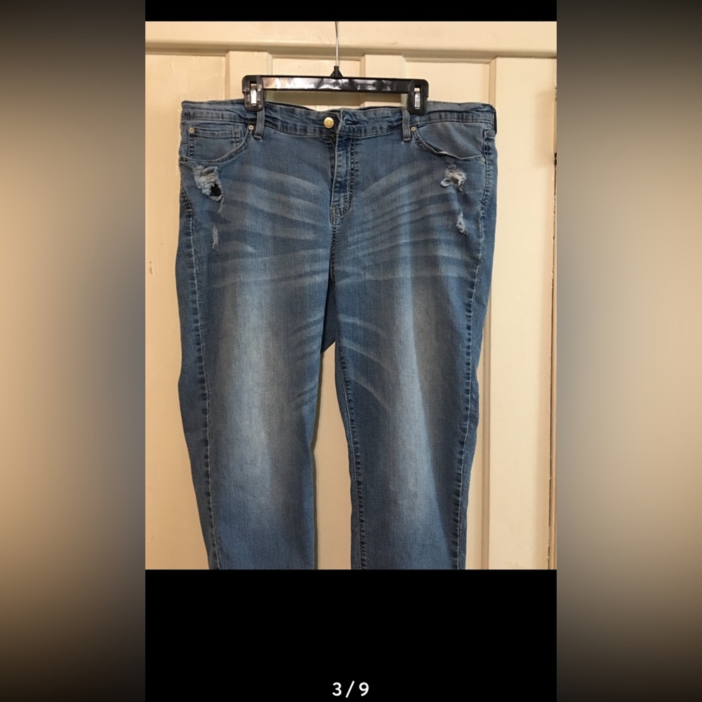 Signature by Levi Strauss women’s Boyfriend Midrise jeans Sz 22X36 - Picture 3 of 10